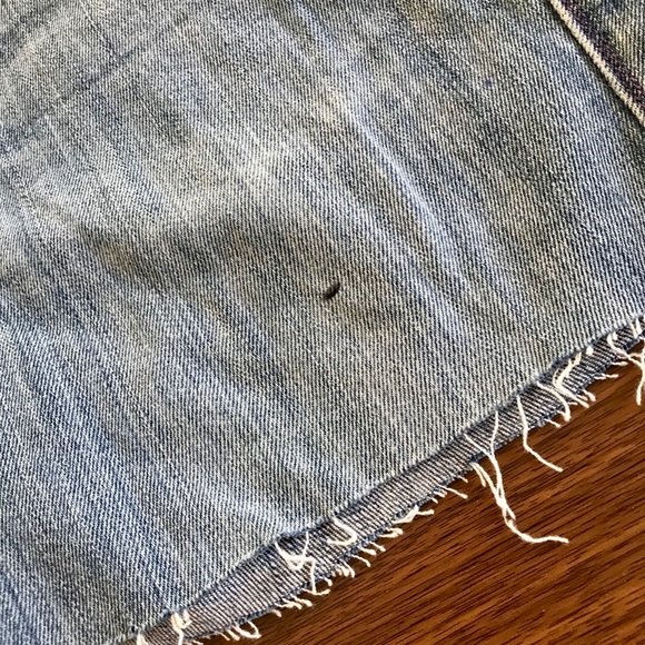 Rock & Republic Cut Off Denim Shorts - Picture 6 of 8